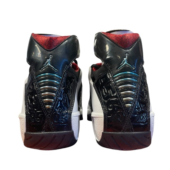 Men’s Brand New Nike Air Jordan 20 XX Quickstrike Size 10.5M. Black/Stealth/Red